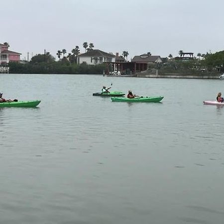 White Sands Inn, Marina, Bar & Grill ポートイザベル エクステリア 写真